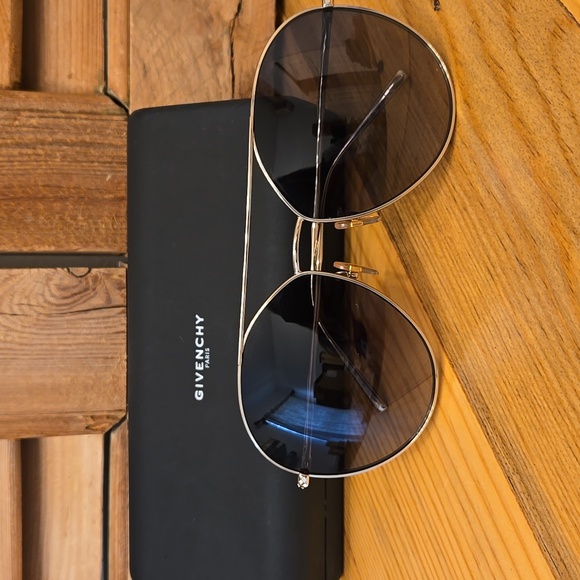 SALE!! GIVENCHY 7170/G/S Aviator Sunglasses Gold Frame / Gradient Grey L… main image 7